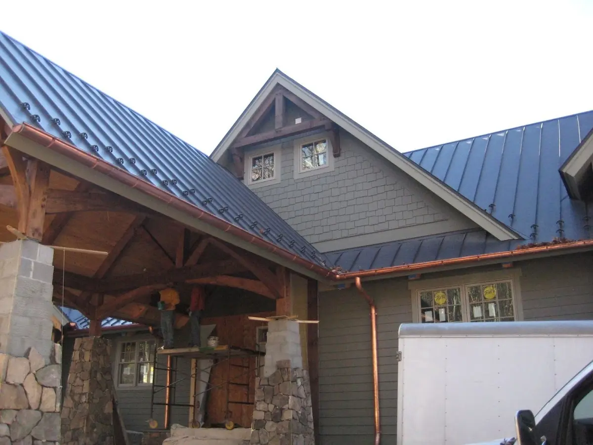 Craftsman Roofing team delivering quality roofing work in Summerville Place